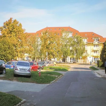 Lidi Apartman *